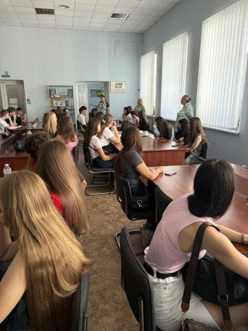 Місячник першокурсника в бібліотеці