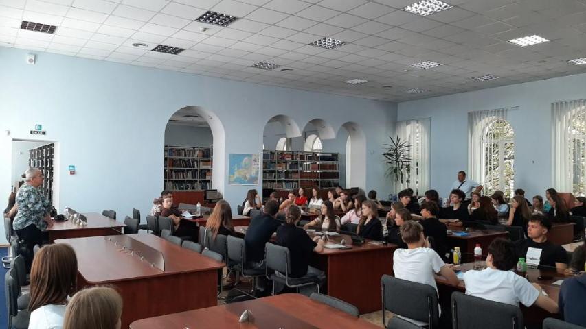 Місячник першокурсника в бібліотеці